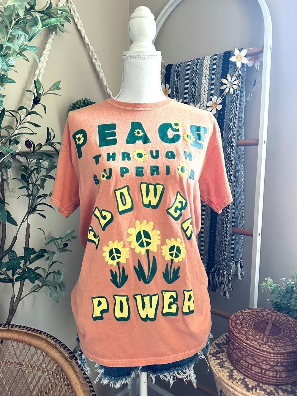 Ripple Retro Peace Through Superior Flower Power Graphic Tee Medium Boho Hippie